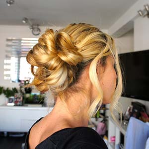 chignon-simple-et-rapide.jpg