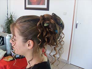 coiffure-chignon-cheveux-mi-long.jpg